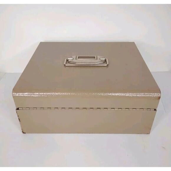 File Box Card File Vintage Buddy Products Tan Metal  10 x 9 3/4 x 4  Padlock Key - Picture 10 of 16